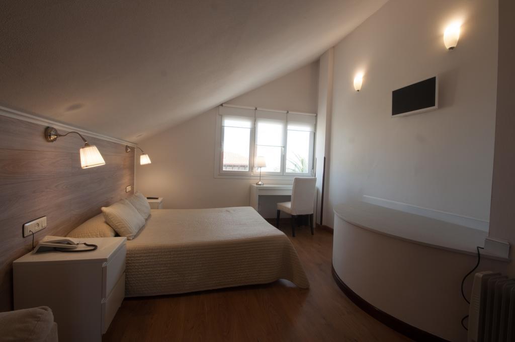 Hotel Don Pepe Ria 리바데세야 외부 사진